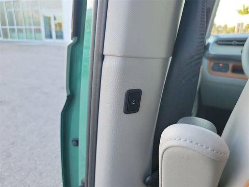 Used 2025 Volkswagen ID. Buzz 1st Edition image 12