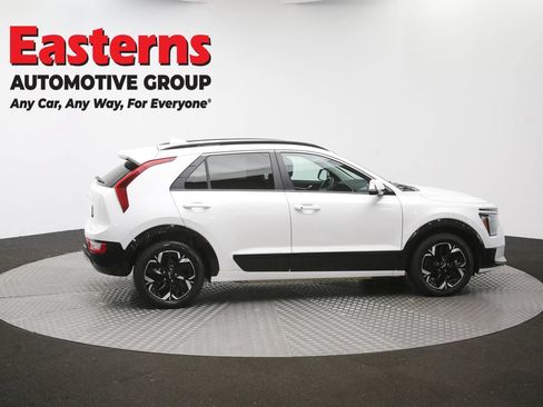 Used 2023 Kia Niro Wind w/ Wind Preserve Package FWD image 44