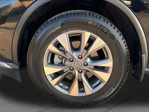 Used 2017 Nissan Murano SL w/ SL Technology Package FWD image 11