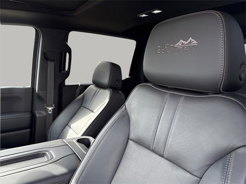 Used 2021 Chevrolet Silverado 1500 High Country image 8