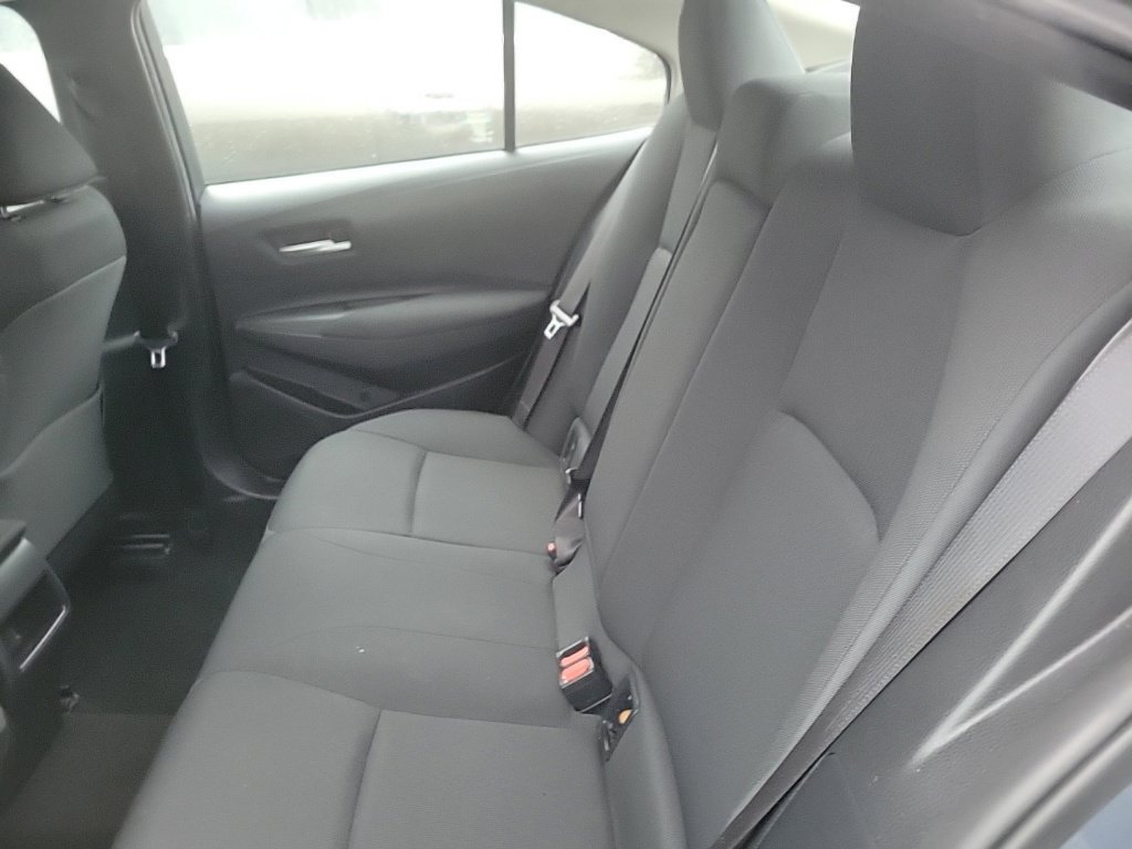Used 2021 Toyota Corolla LE FWD image 12