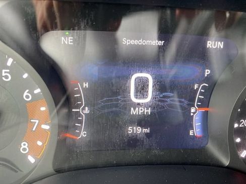 Used 2026 Jeep Compass Latitude AWD/4WD image 4