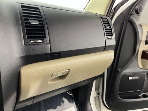 Used 2017 Toyota Sequoia Platinum RWD image 36