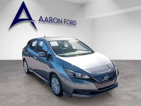 Used 2023 Nissan Leaf S image 6