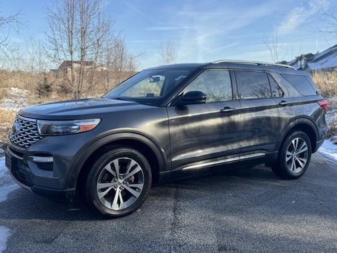 Used 2020 Ford Explorer Platinum w/ Premium Technology Package image 1
