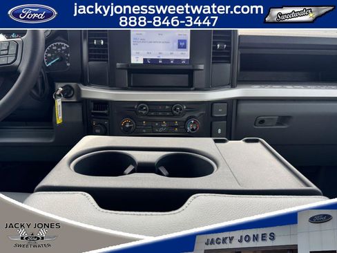 New 2026 Ford F250 XL w/ XL Chrome Package AWD/4WD image 12