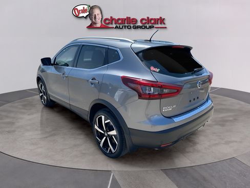 Used 2022 Nissan Rogue Sport SL AWD/4WD image 4