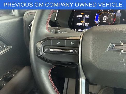 Used 2025 Chevrolet Colorado Z71 w/ Technology Package AWD/4WD image 67