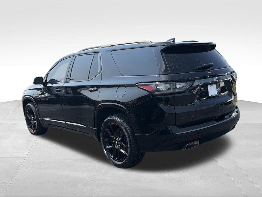 Used 2021 Chevrolet Traverse Premier w/ Redline Edition FWD image 5