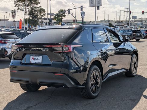 New 2026 Subaru Solterra Premium image 4