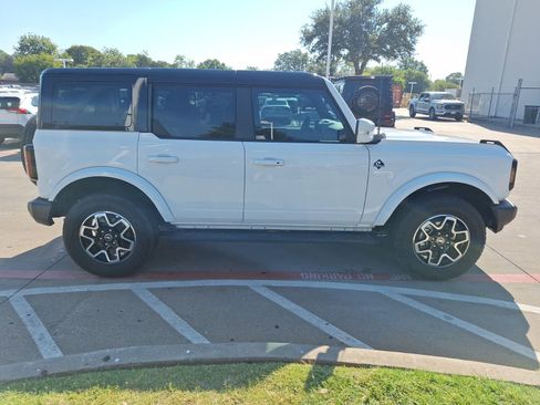 Used 2024 Ford Bronco Outer Banks image 7