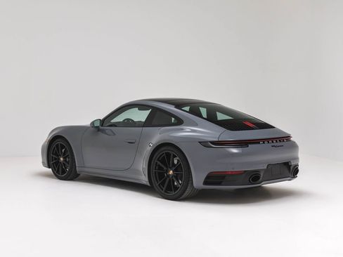 Used 2024 Porsche 911 Carrera w/ Premium Package image 5