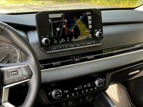 Used 2024 Mitsubishi Outlander SE image 19