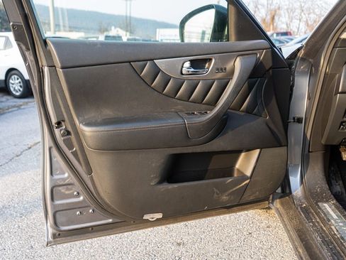 Used 2017 INFINITI QX70 AWD w/ Premium Package image 9