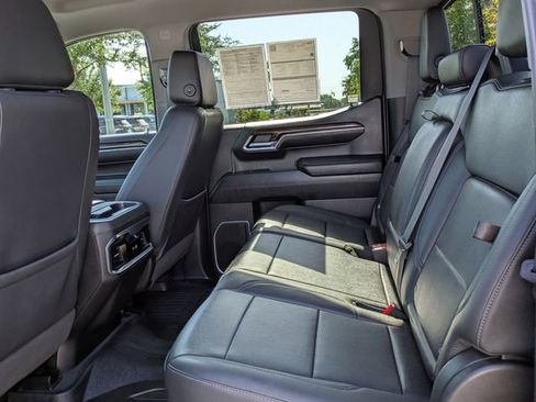 Used 2023 GMC Sierra 1500 Elevation w/ Elevation Premium Package AWD/4WD image 14