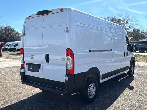 Used 2025 RAM ProMaster 2500 w/ Convenience Group image 5
