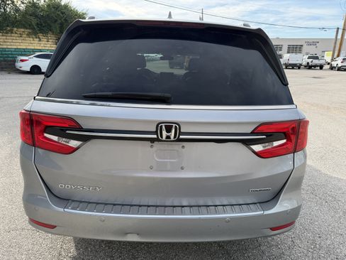 Used 2022 Honda Odyssey Touring image 4