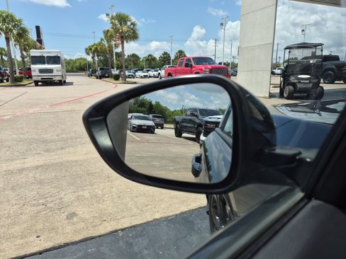 Used 2025 Honda Accord SE image 10
