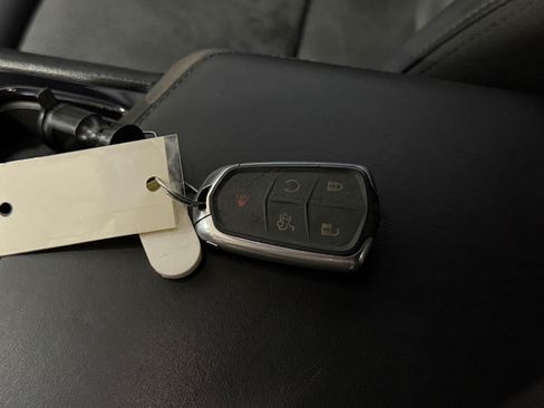 Used 2016 Cadillac CTS V w/ Luxury Package RWD image 43
