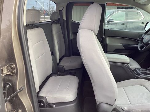 Used 2016 Chevrolet Colorado W/T image 14