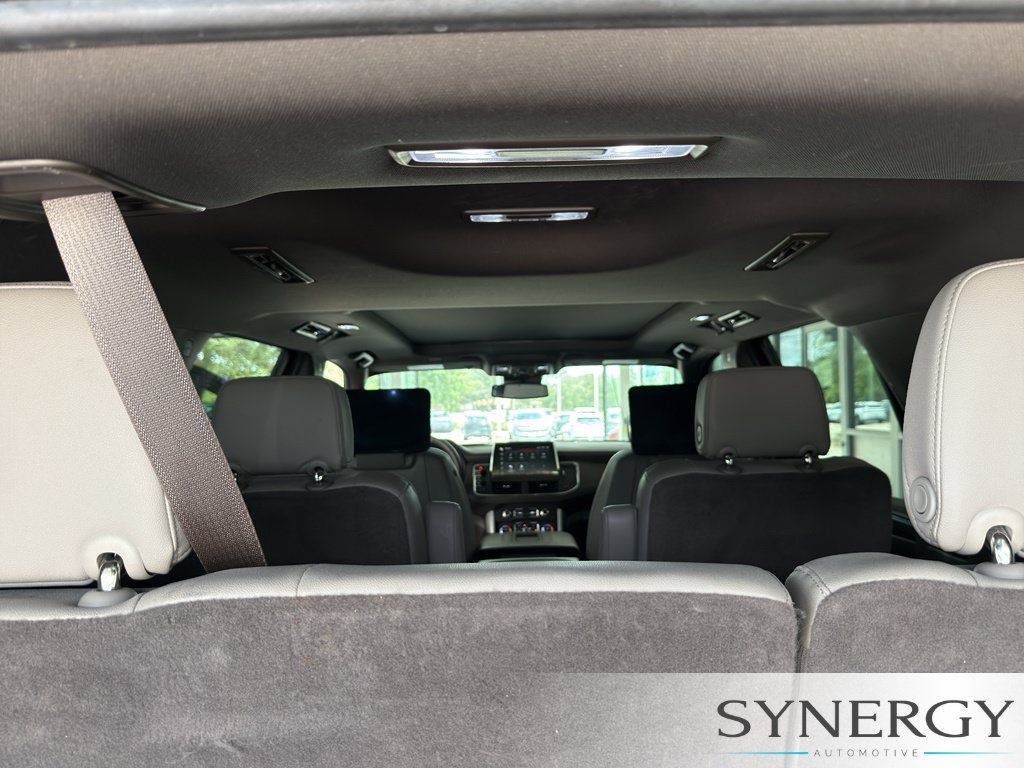 Used 2023 GMC Yukon SLT w/ SLT Premium Package RWD image 36