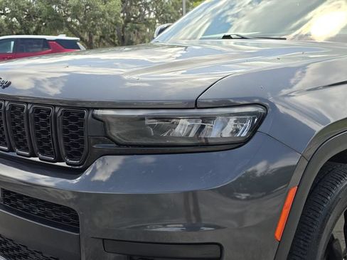 Used 2021 Jeep Grand Cherokee L Laredo RWD image 10