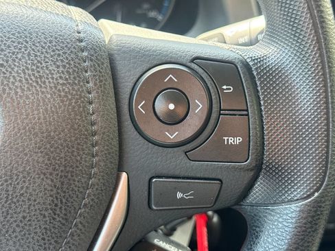 Used 2017 Toyota RAV4 LE FWD image 28