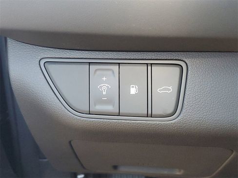 New 2026 Genesis G70 2.5T Prestige image 21