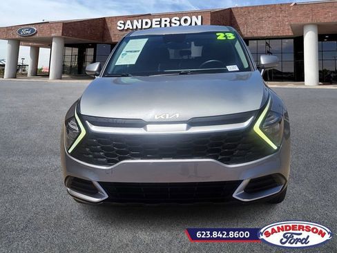Used 2023 Kia Sportage LX image 8