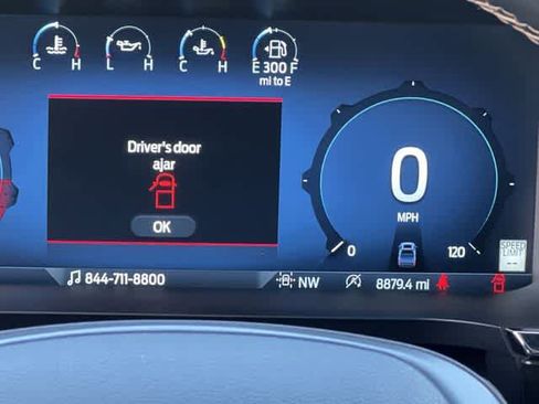 Used 2025 Ford F150 Lariat w/ Equipment Group 501A Mid image 19