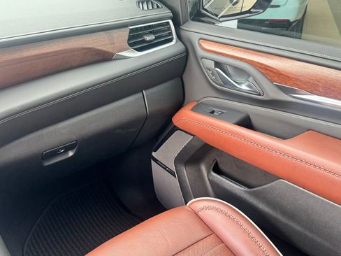 Used 2024 GMC Yukon Denali Ultimate image 22