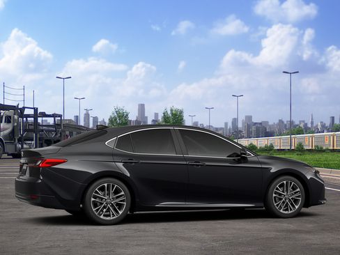 New 2026 Toyota Camry XLE AWD/4WD image 11
