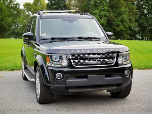 Used 2016 Land Rover LR4 HSE Silver Edition AWD/4WD image 3