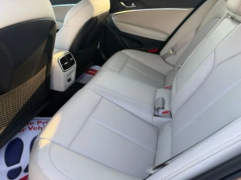 Used 2025 Genesis G70 2.5T RWD image 42