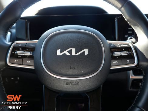 Used 2023 Kia Sorento SX Prestige image 24