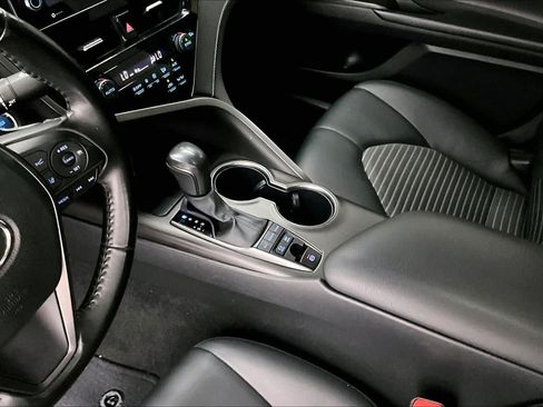 Used 2023 Toyota Camry SE w/ Audio Upgrade Package FWD image 16