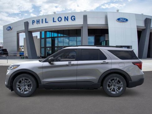 New 2026 Ford Explorer Active w/ Active Comfort Package image 3