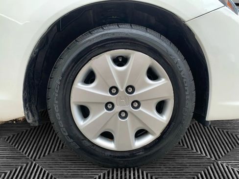 Used 2013 Honda Civic LX image 11