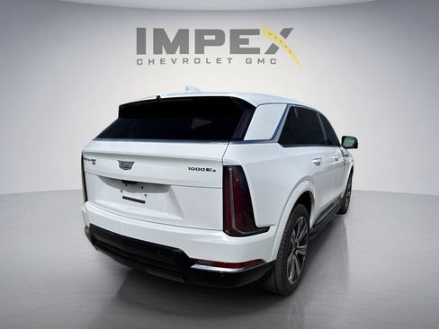Used 2025 Cadillac Escalade IQ Luxury 2 w/ LPO, Premium Carpet Package AWD/4WD image 4