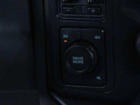 Used 2023 Ford F350 XLT AWD/4WD image 22