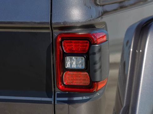 New 2026 Jeep Gladiator Rubicon AWD/4WD image 10