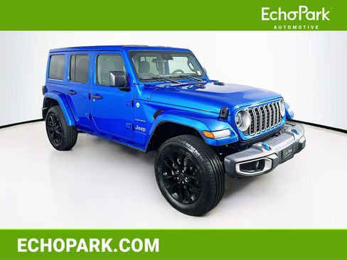 Used 2024 Jeep Wrangler Unlimited Sahara AWD/4WD image 1