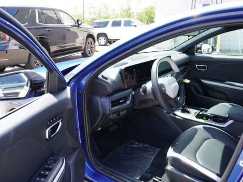 New 2026 Kia K4 GT-Line w/ GT-Line Premium Package FWD image 10