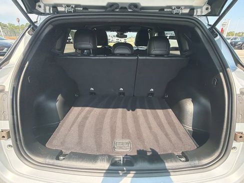 Used 2025 Jeep Compass Trailhawk AWD/4WD image 18