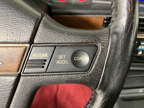 Used 1989 Ford Thunderbird LX image 18