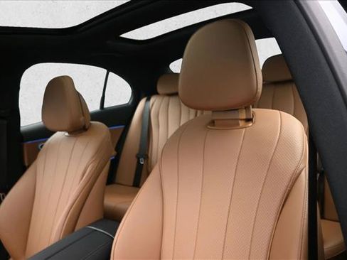 New 2026 Mercedes-Benz E 350 4MATIC Sedan image 9