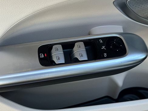 Certified 2023 Mercedes-Benz C 300 Sedan image 26