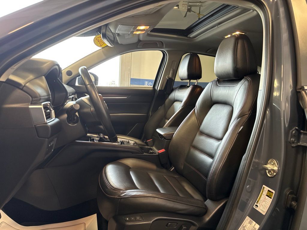 Used 2025 MAZDA CX-5 Carbon Edition AWD/4WD image 9