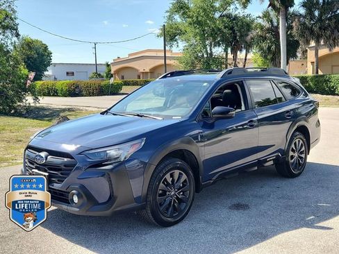 Used 2023 Subaru Outback Onyx Edition AWD/4WD image 2