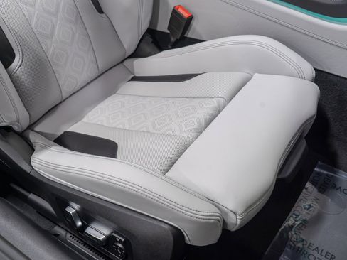 Used 2025 BMW M8 Competition image 72